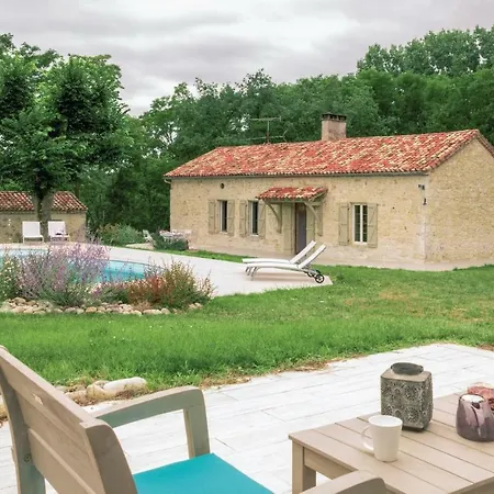 Five-bedroom Holiday In