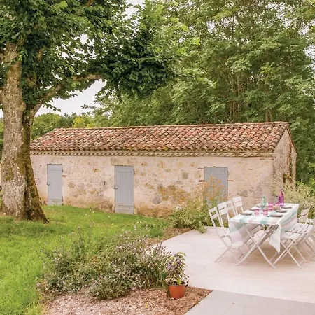 Five-bedroom Holiday In *